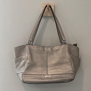 Coach Gallery Tote in Metallic Silver Pebbled Leather Model F23284 Shoulder Bag